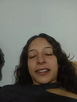 AlexxaAndRileyy online show from April 2026 11:13:02 AM