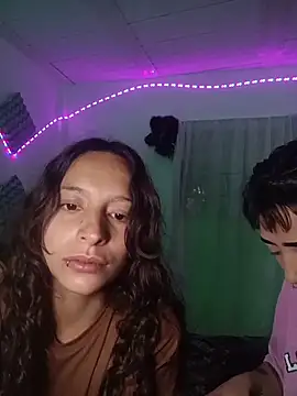 AlexxaAndRileyy online show from June 2026 06:13:01 PM