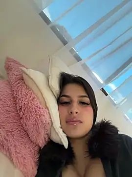 Snapshot of Mia_arabs chatting on April 2026 04:31:02 PM Mia arabs online show from April 2026 04:31:02 PM