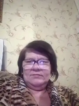 NysiOlsen online show from February 2026 05:50:01 PM