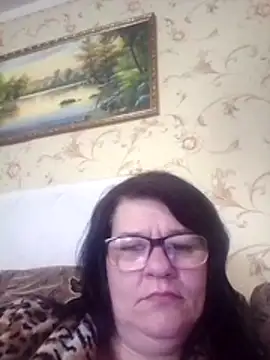 NysiOlsen online show from April 2026 12:09:02 PM