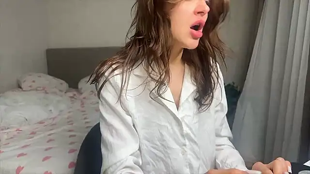 Miss MiaMIA online show from January 2026 04:28:01 AM