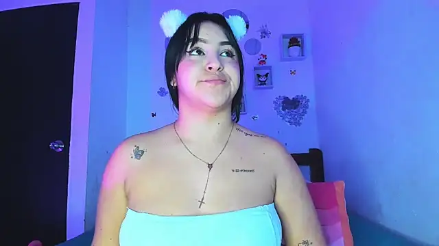 Snapshot of Penelopeflame18 chatting on March 2026 01:32:02 AM Penelopeflame18 online show from March 2026 01:32:02 AM