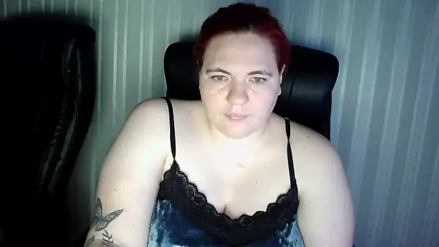 OskaAh online show from January 2026 03:43:02 AM