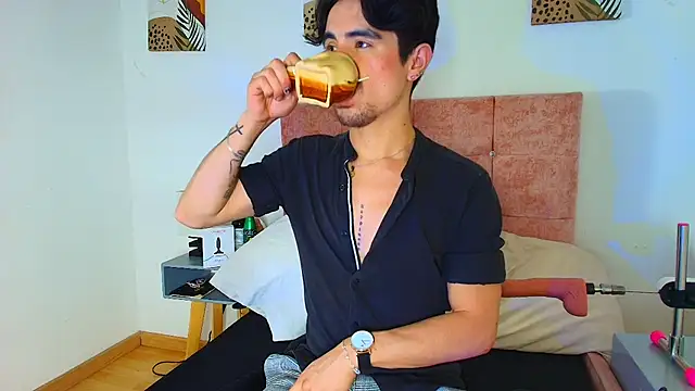 Ethan Briggs  online show from February 2026 03:46:01 AM