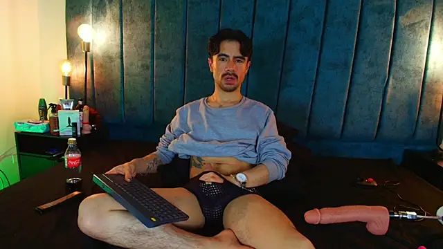 Snapshot of Ethan_Briggs_ chatting on March 2026 03:23:01 AM Ethan Briggs online show from March 2026 03:23:01 AM