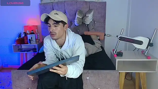 Snapshot of Ethan_Briggs_ chatting on March 2026 11:21:01 PM Ethan Briggs online show from March 2026 11:21:01 PM