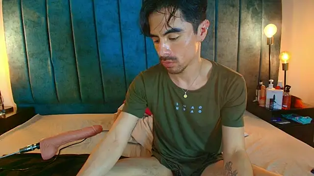 Snapshot of Ethan_Briggs_ chatting on March 2026 03:32:01 AM Ethan Briggs online show from March 2026 03:32:01 AM