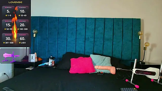 Snapshot of Ethan_Briggs_ chatting on April 2026 03:39:01 AM Ethan Briggs online show from April 2026 03:39:01 AM