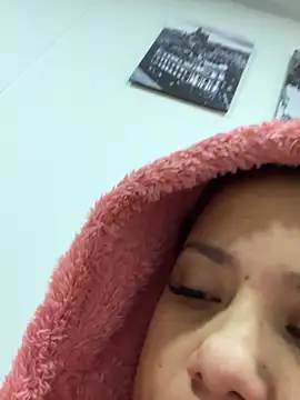 Pretty  Milf online show from March 2026 11:25:01 AM