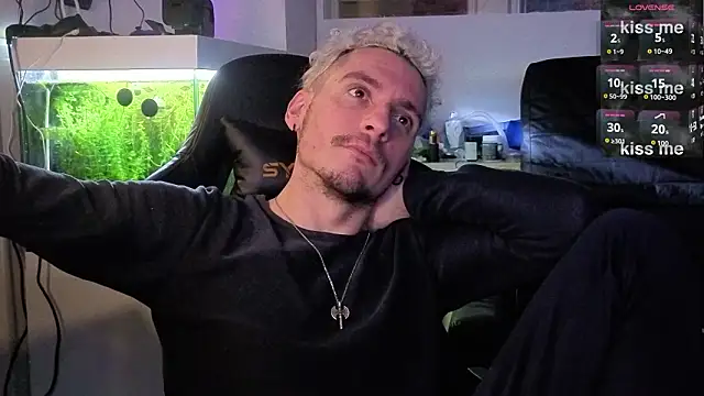 Rayzel White online show from February 2026 10:26:01 PM