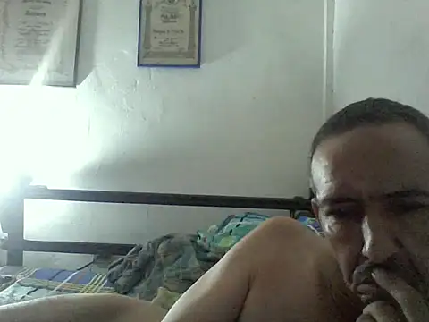 Snapshot of guevo14cm3 chatting on July 2026 05:37:01 AM guevo14cm3 online show from July 2026 05:37:01 AM