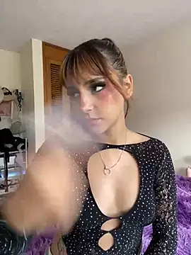 ivy-777 online show from April 2026 10:14:02 PM