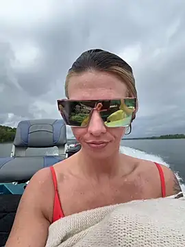 tastemecaroline online show from April 2026 04:45:02 PM