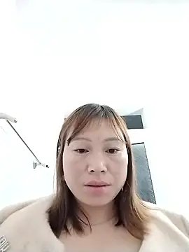 Chiipyy online show from January 2026 04:00:01 PM