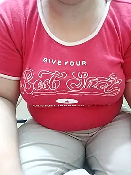 TamilDreamgirl08 online show from April 2026 04:45:01 PM