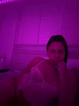 Snapshot of cartierprincess chatting on April 2026 06:57:01 AM cartierprincess online show from April 2026 06:57:01 AM