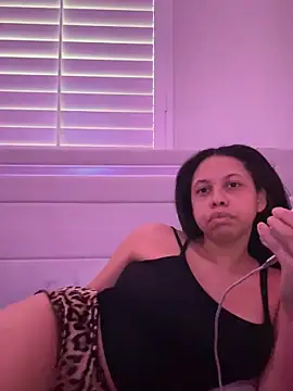 Snapshot of cartierprincess chatting on May 2026 02:17:01 AM cartierprincess online show from May 2026 02:17:01 AM