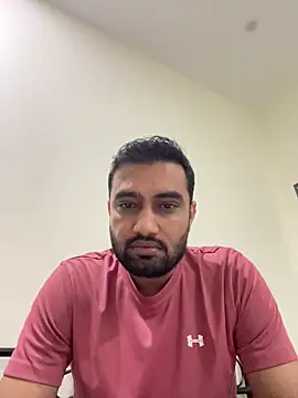 Arman-choudhary1998 online show from February 2026 05:31:01 PM