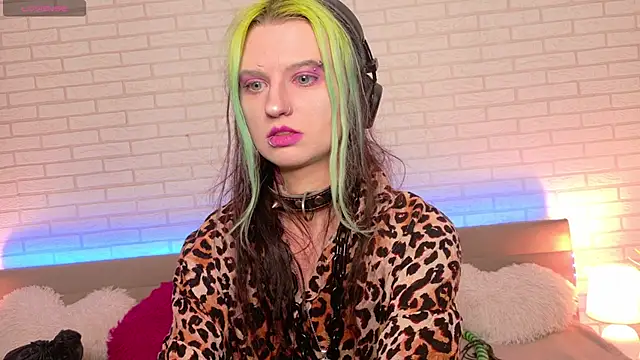 ToxicKittyy online show from February 2026 02:48:02 PM