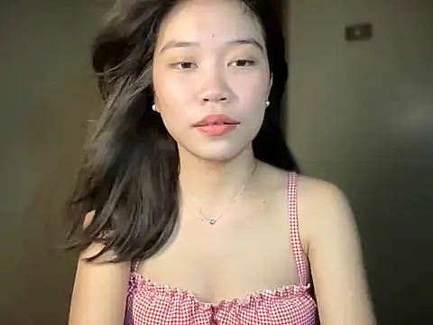 Snapshot of lovely_amara19 chatting on April 2026 07:07:02 PM lovely amara19 online show from April 2026 07:07:02 PM