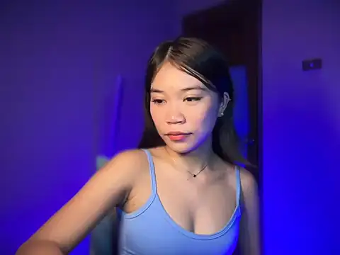 Snapshot of lovely_amara19 chatting on April 2026 06:10:01 PM lovely amara19 online show from April 2026 06:10:01 PM