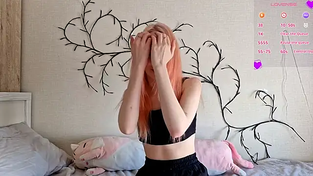 MisaMew online show from February 2026 10:42:02 AM