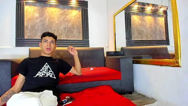 ALEX KEITH26 online show from March 2026 07:25:01 PM