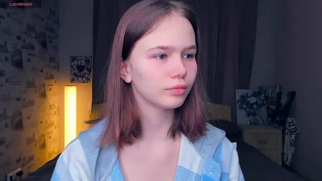 Snapshot of OwlLynn chatting on February 2026 08:35:02 AM OwlLynn online show from February 2026 08:35:02 AM