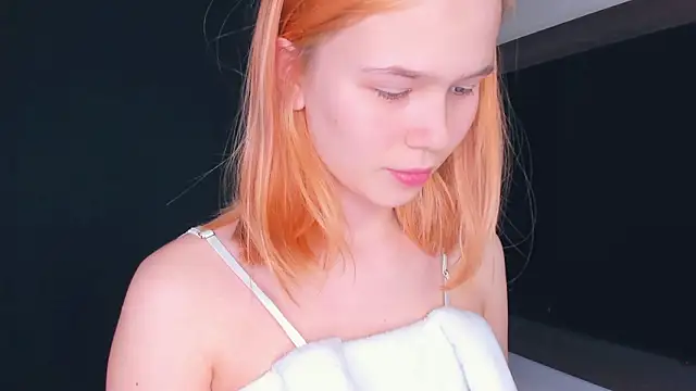 Snapshot of OwlLynn chatting on March 2026 02:54:01 PM OwlLynn online show from March 2026 02:54:01 PM