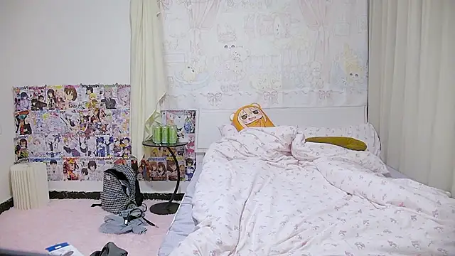 Snapshot of Chocolates-001 chatting on April 2026 11:48:01 AM Chocolates-001 online show from April 2026 11:48:01 AM