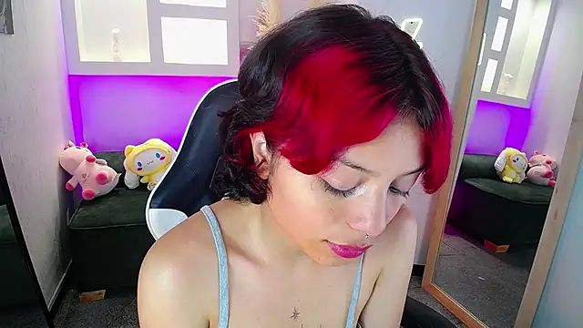 Snapshot of melodyy_as chatting on May 2026 12:55:02 PM melodyy as online show from May 2026 12:55:02 PM