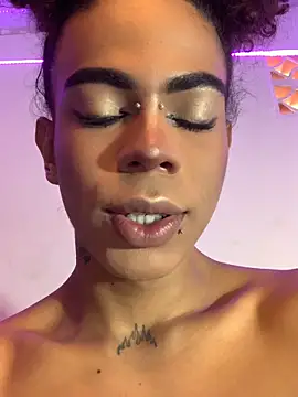 Snapshot of julietha_sexy chatting on April 2026 01:11:01 PM julietha sexy online show from April 2026 01:11:01 PM