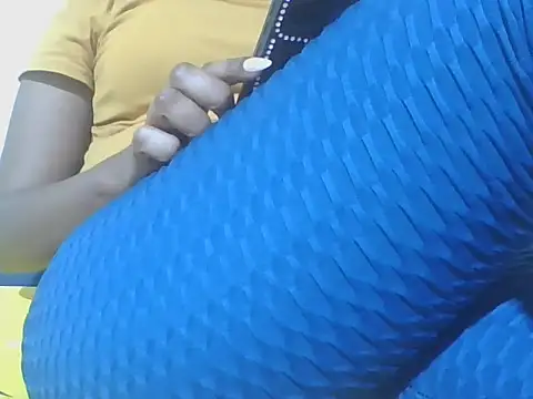 Littlemistress24 online show from April 2026 06:50:01 PM