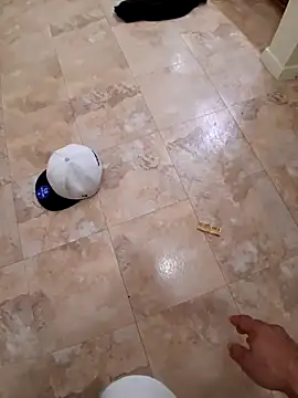 Snapshot of allenyalana chatting on February 2026 09:27:01 AM allenyalana online show from February 2026 09:27:01 AM