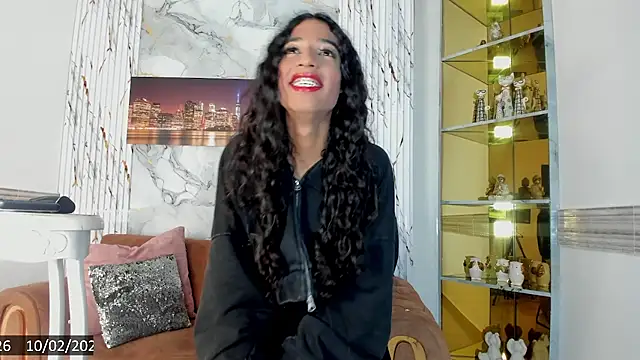 Swan Duchess online show from February 2026 01:37:02 PM