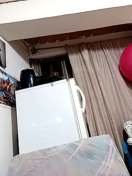 Snapshot of cami__sexy chatting on April 2026 05:04:02 AM cami sexy online show from April 2026 05:04:02 AM