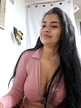 Snapshot of Scarlett_Hot69 chatting on June 2026 07:55:01 AM Scarlett Hot69 online show from June 2026 07:55:01 AM