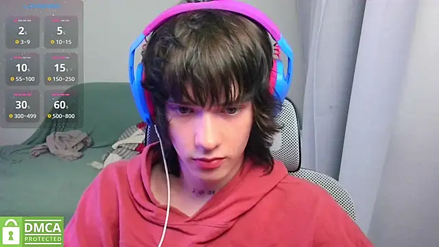 LeonBoykisser online show from July 2026 03:38:02 PM