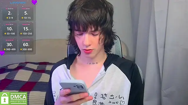 LeonBoykisser online show from July 2026 06:32:02 PM
