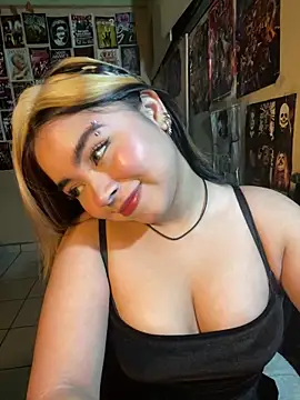 pinkybombon online show from February 2026 11:25:01 PM