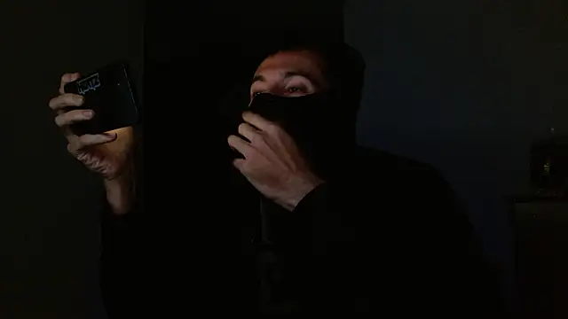 Snapshot of maskguy23 chatting on February 2026 04:09:01 AM maskguy23 online show from February 2026 04:09:01 AM