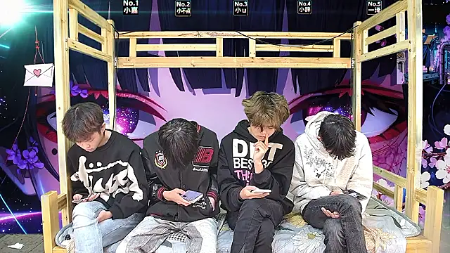 Snapshot of xiaohuangren01 chatting on March 2026 04:17:01 AM xiaohuangren01 online show from March 2026 04:17:01 AM