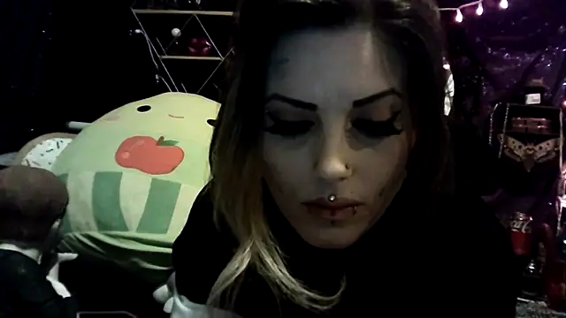 Snapshot of allymoon1369 chatting on April 2026 02:09:02 AM allymoon1369 online show from April 2026 02:09:02 AM