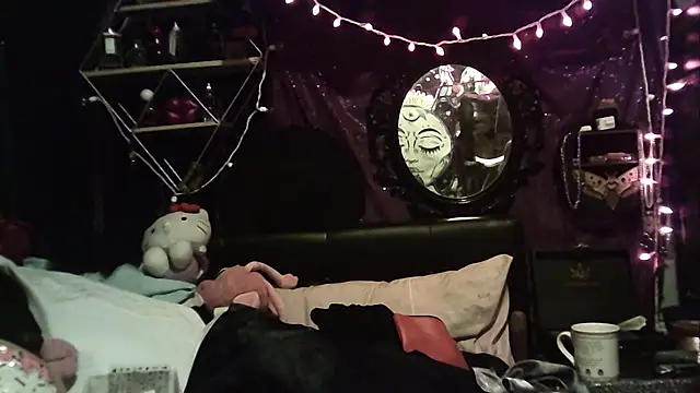 Snapshot of allymoon1369 chatting on April 2026 05:54:01 AM allymoon1369 online show from April 2026 05:54:01 AM