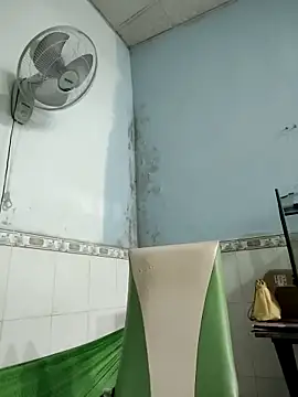 Snapshot of Famrita chatting on February 2026 12:50:02 AM Famrita online show from February 2026 12:50:02 AM