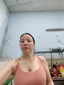 Snapshot of Famrita chatting on February 2026 02:49:01 PM Famrita online show from February 2026 02:49:01 PM