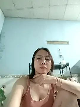 Snapshot of Famrita chatting on March 2026 01:00:01 AM Famrita online show from March 2026 01:00:01 AM