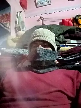 Hairymax boy online show from January 2026 04:00:01 PM