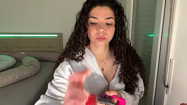 Snapshot of ladymelon chatting on April 2026 05:16:01 AM ladymelon online show from April 2026 05:16:01 AM